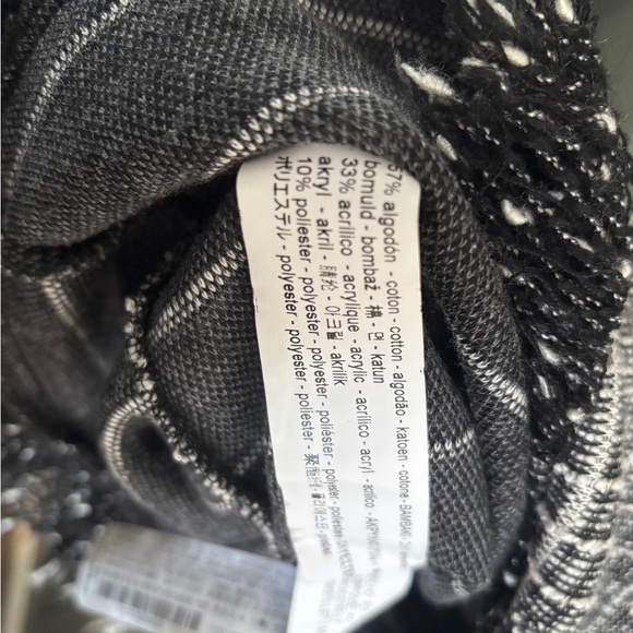 Zara - White/Black Frayed Short Sleeve - M - Picture 6 of 6